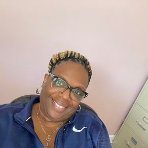 Meet your Posher, Vivian